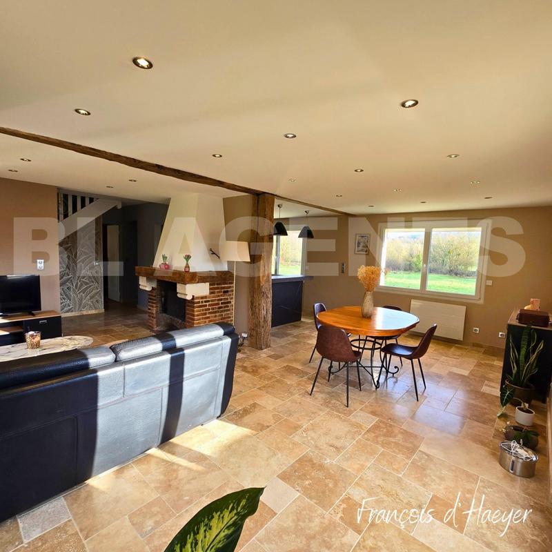 Maison traditionnelle - 110 m² - 6 pièces