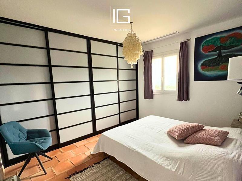 Maison - 144 m² - 6 pièces