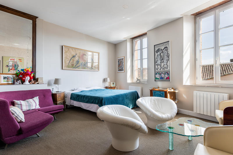 Maison - 450 m² - 11 pièces