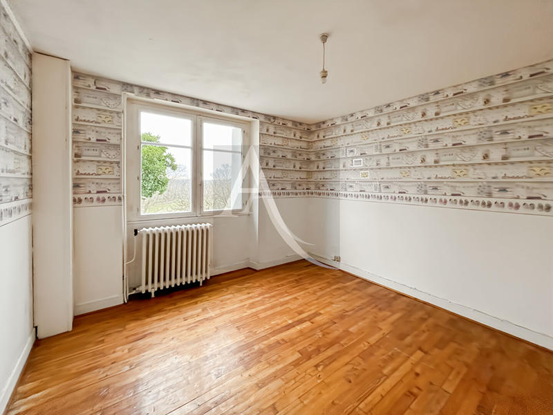 Maison - 200 m² - 9 pièces