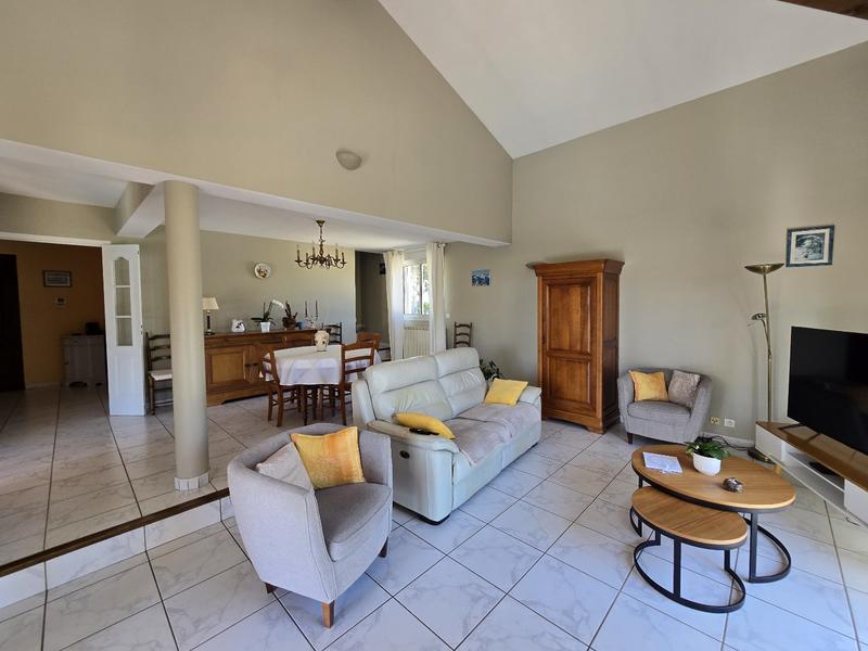 Maison - 145 m² - 6 pièces