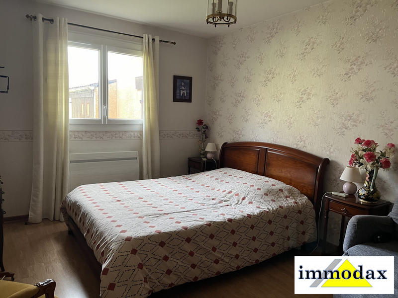 Maison traditionnelle - 250 m² - 6 pièces