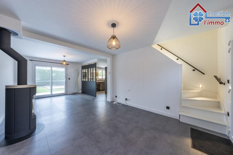 Maison traditionnelle - 78 m² - 5 pièces