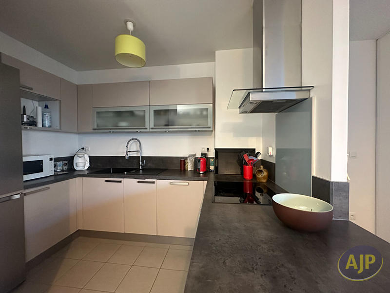 Appartement - 87 m² - 4 pièces