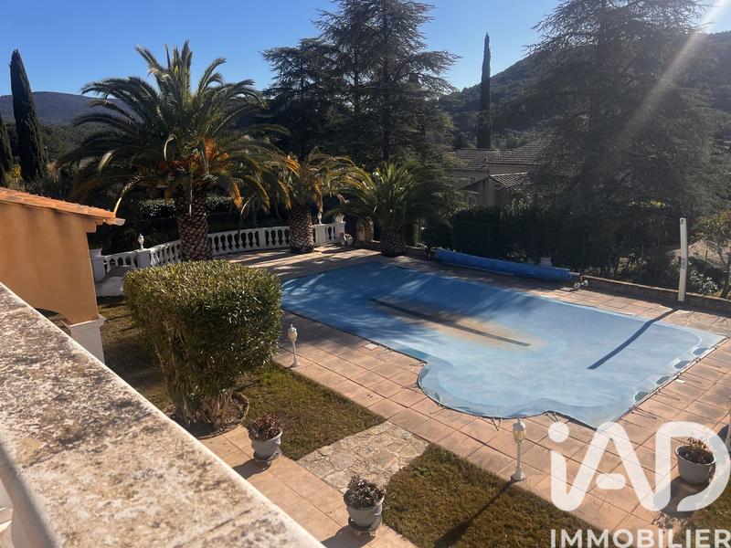 Maison - 142 m² - 5 pièces