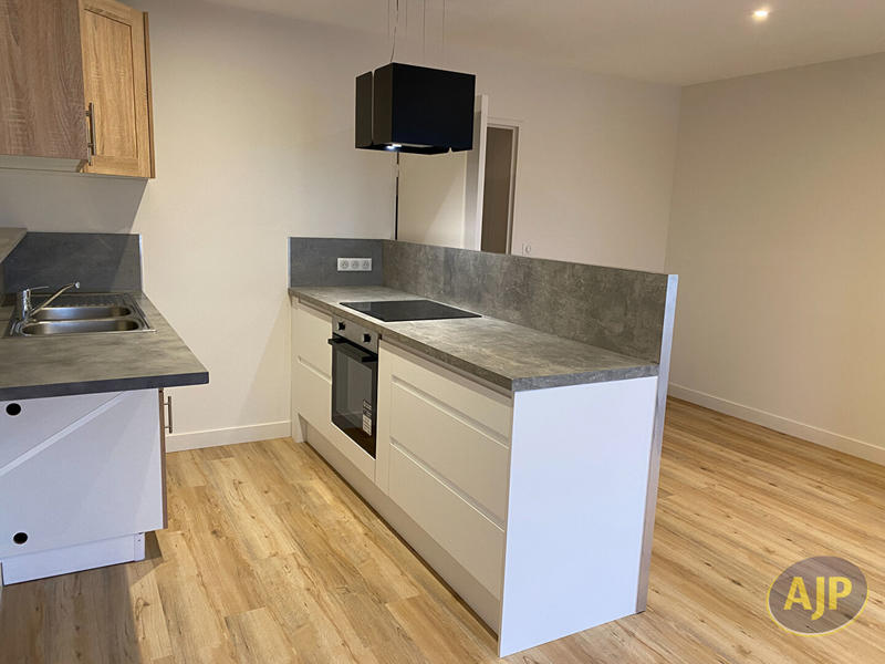 Appartement - 81 m² - 3 pièces