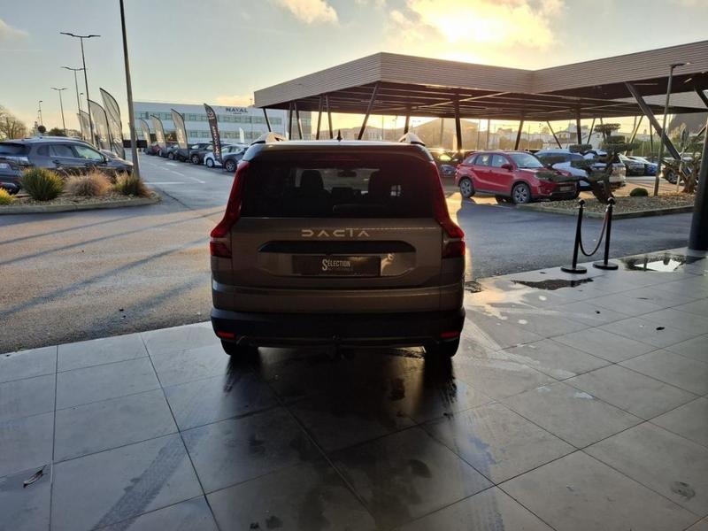 Dacia Jogger 7 Places Extreme Hybrid 140