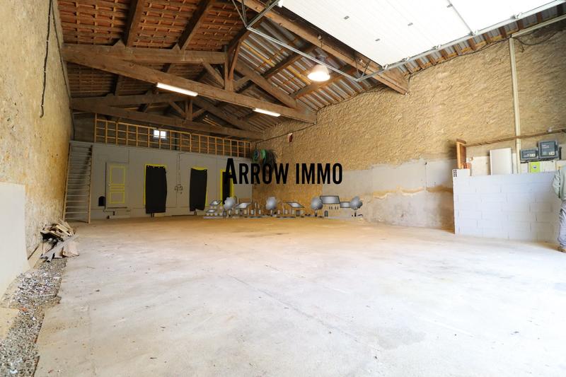 Maison - 315 m² - 4 pièces