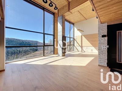 Loft - 126 m² - 4 pièces