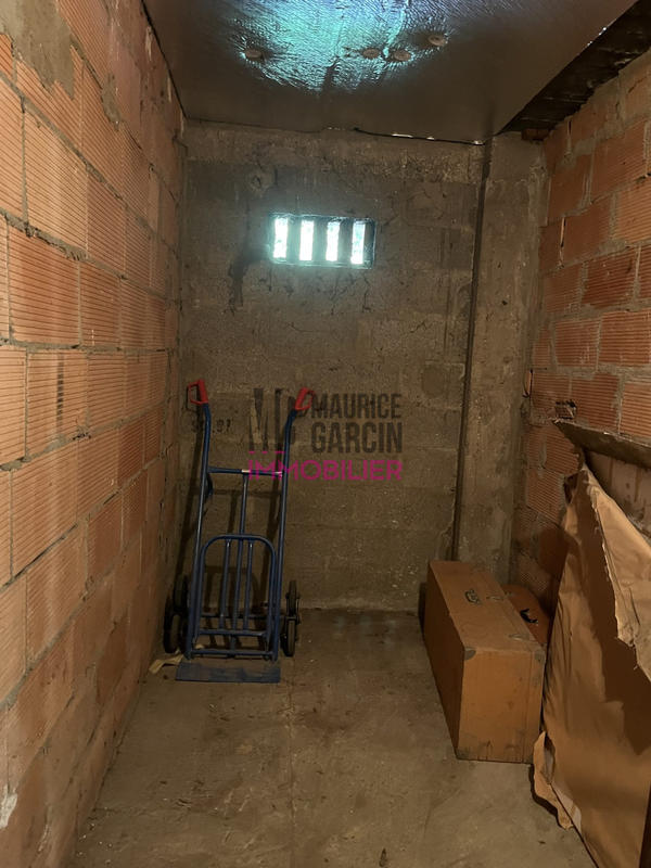 Appartement - 95 m² - 5 pièces