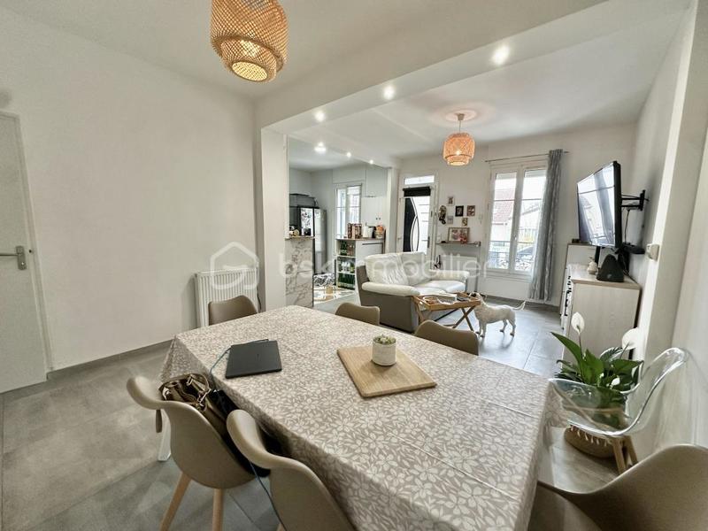 Pavillon - 100 m² - 6 pièces