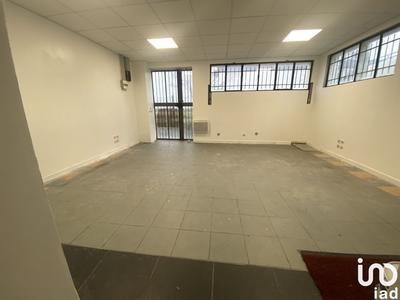 Local commercial - 305 m²