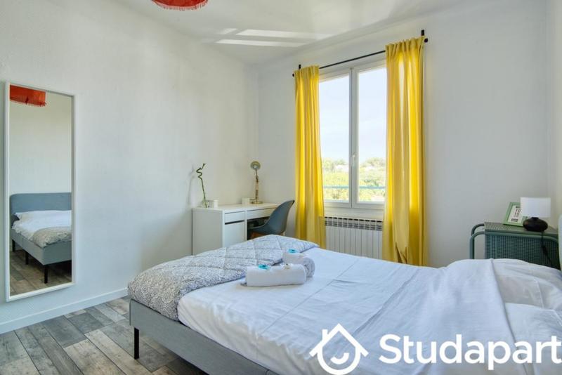 Appartement - 103 m² - 5 pièces