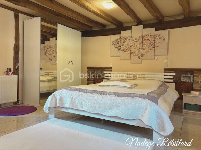 Maison ancienne - 260 m² - 9 pièces