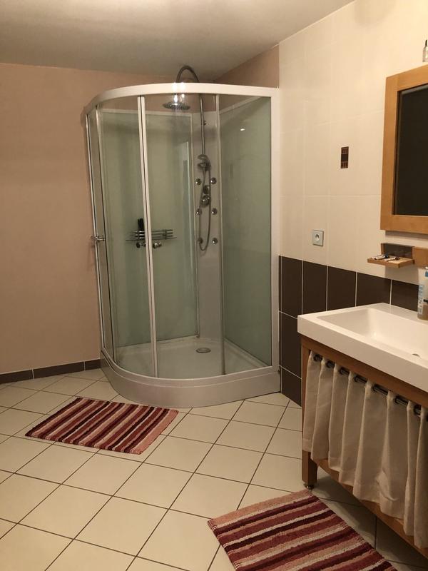 Maison - 300 m² - 6 pièces