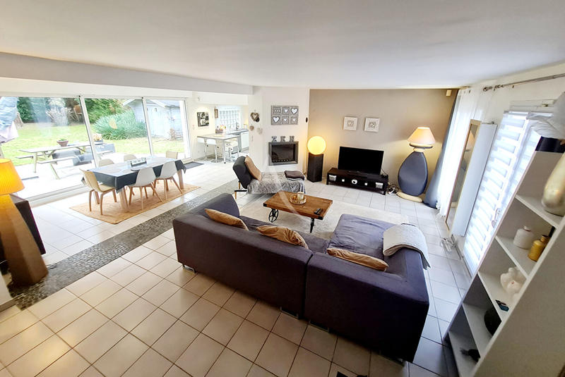 Maison - 140 m² - 6 pièces