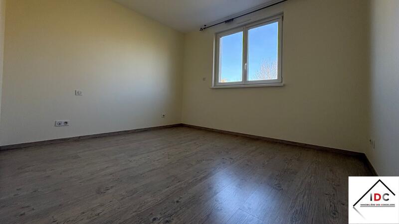 Appartement - 86 m² - 4 pièces