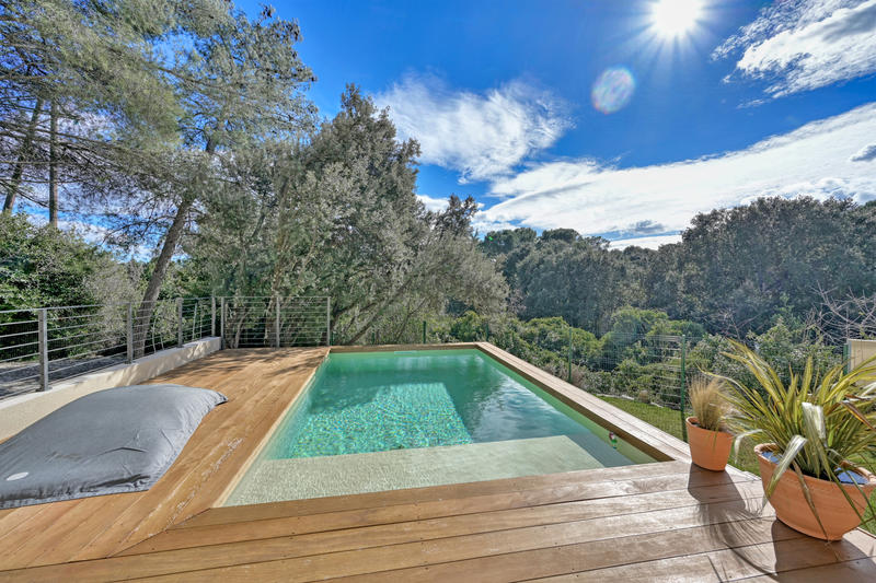 Villa - 167 m² - 6 pièces