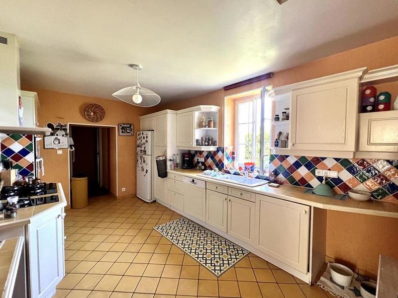 Demeure - 494 m² - 12 pièces