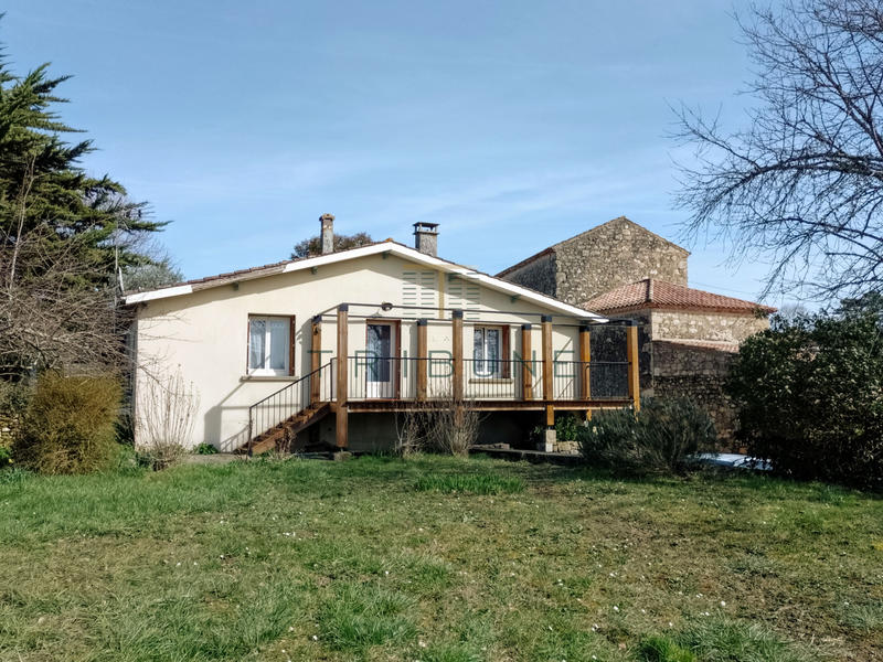 Maison - 96 m² - 4 pièces