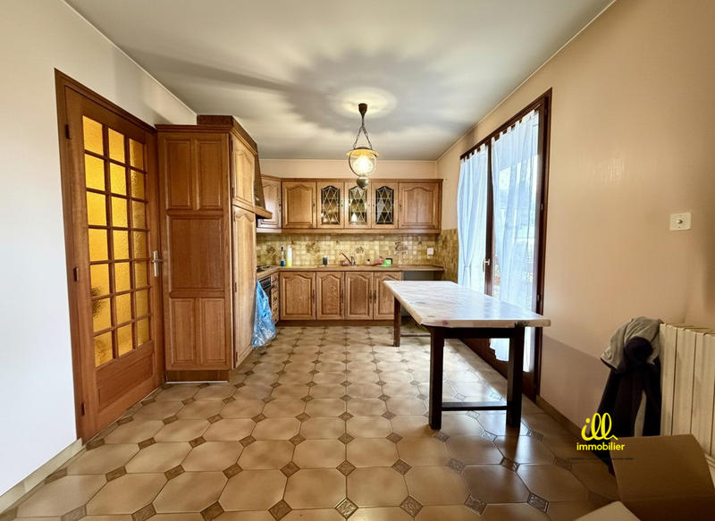 Maison - 121 m² - 5 pièces