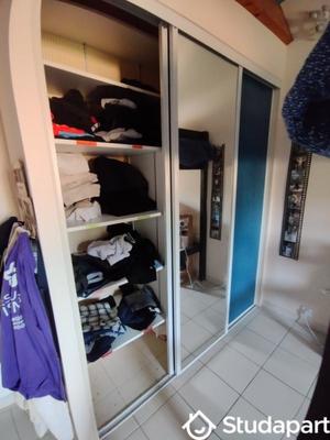 Chambre - 140 m² - 1 pièce