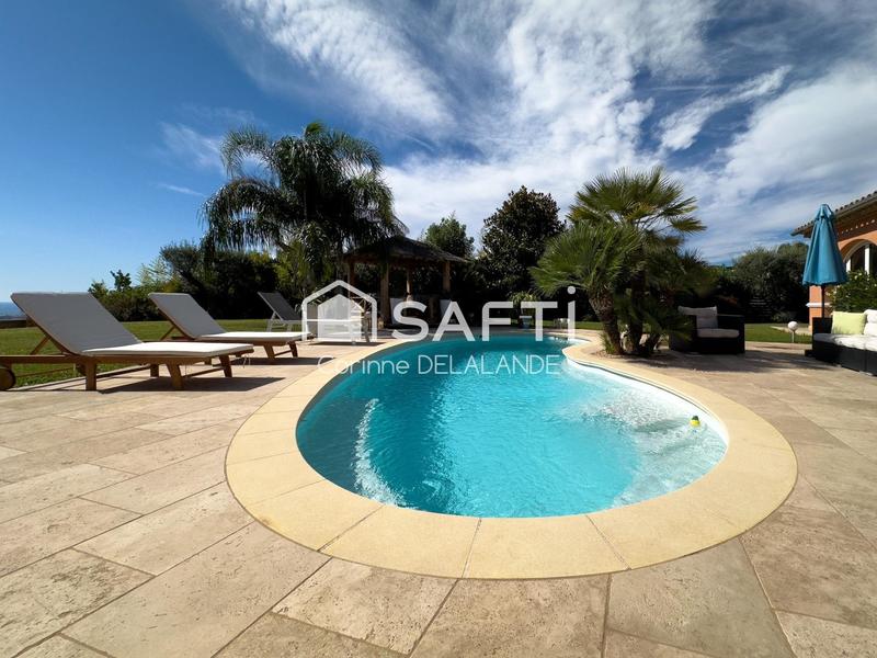 Maison - 160 m² - 6 pièces