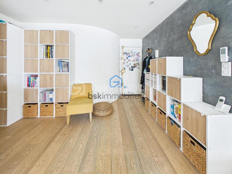 Appartement - 75 m² - 3 pièces