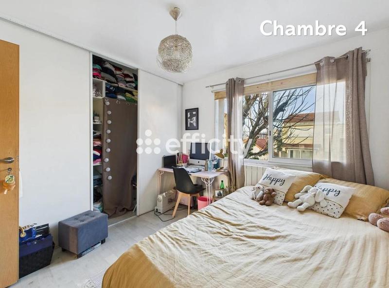 Maison - 101 m² - 5 pièces