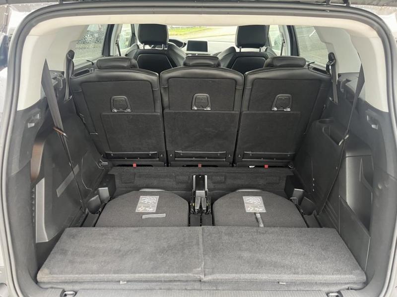 Peugeot 5008 II Puretech 130 s&amp;amp;S Allure (7 places)