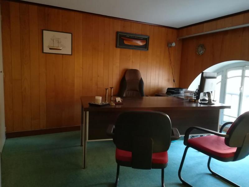 Bureau - 44 m² - 4 pièces