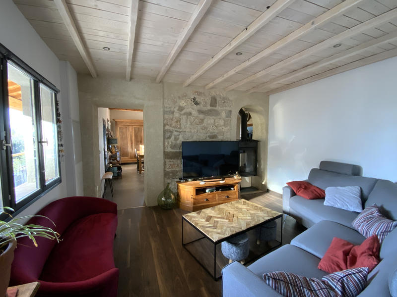 Maison - 140 m² - 8 pièces