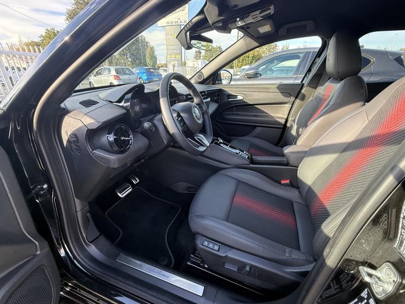 Alfa Romeo Junior ibrida pack premium - techno