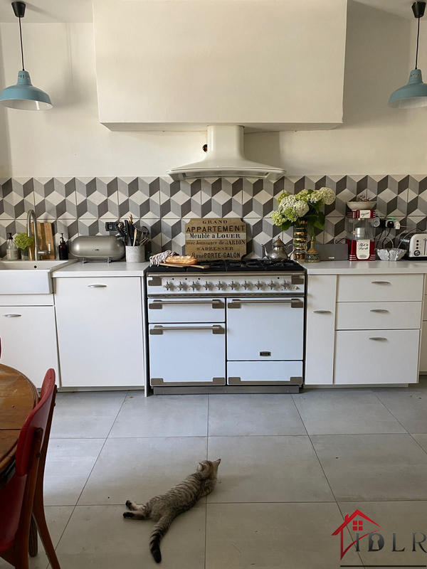 Propriété - 346 m² - 11 pièces