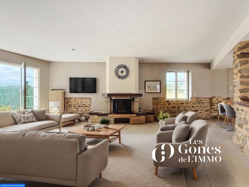 Maison ancienne - 385 m² - 10 pièces