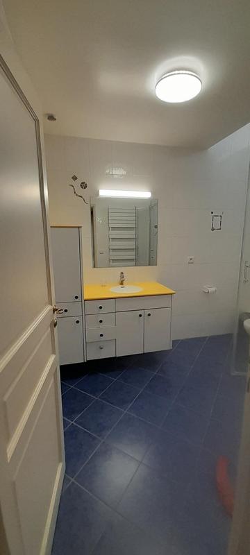 Maison - 382 m² - 15 pièces