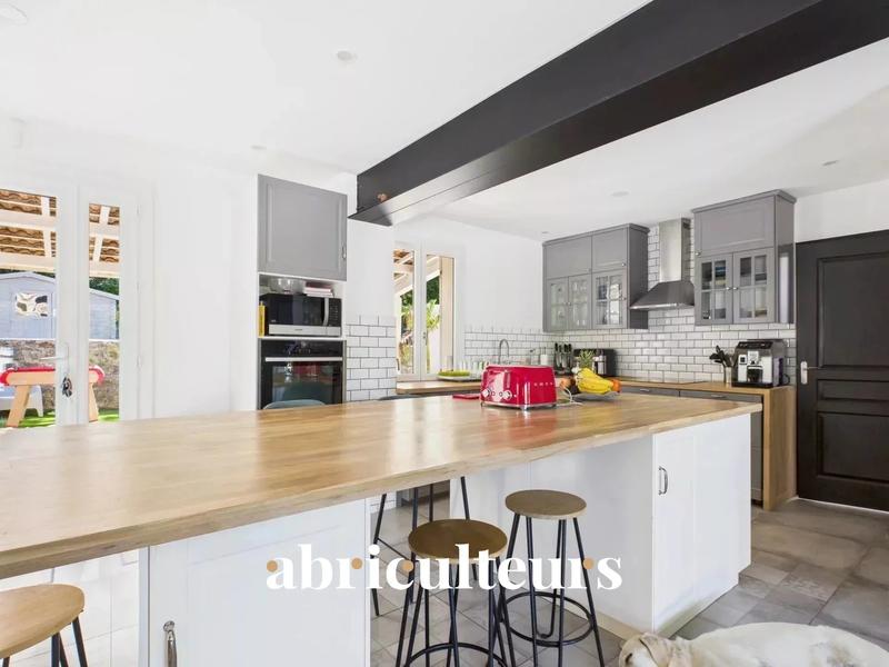 Maison - 150 m² - 6 pièces