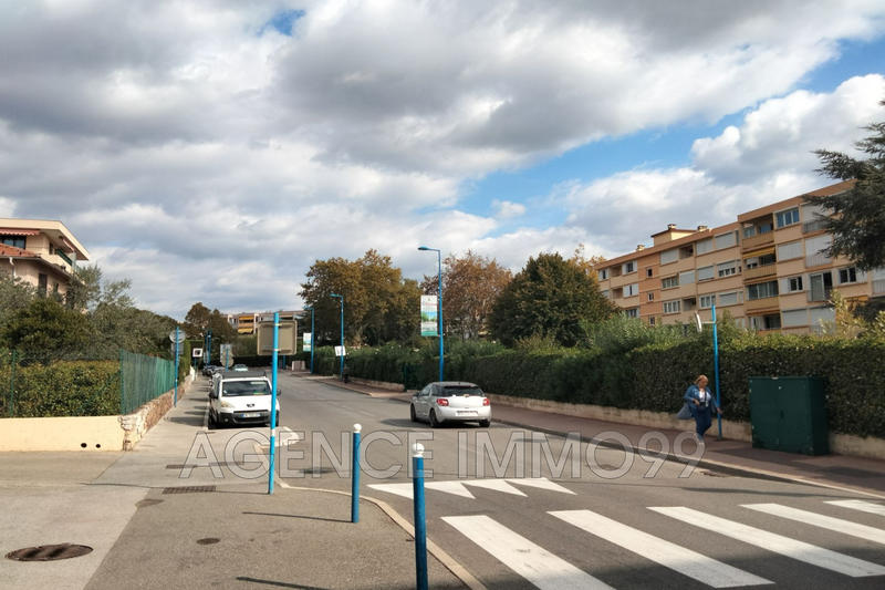 Parking / Garage - 13 m²