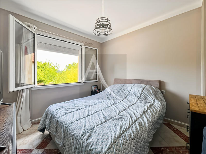 Maison - 122 m² - 7 pièces