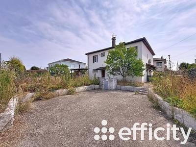 Maison - 150 m² - 5 pièces