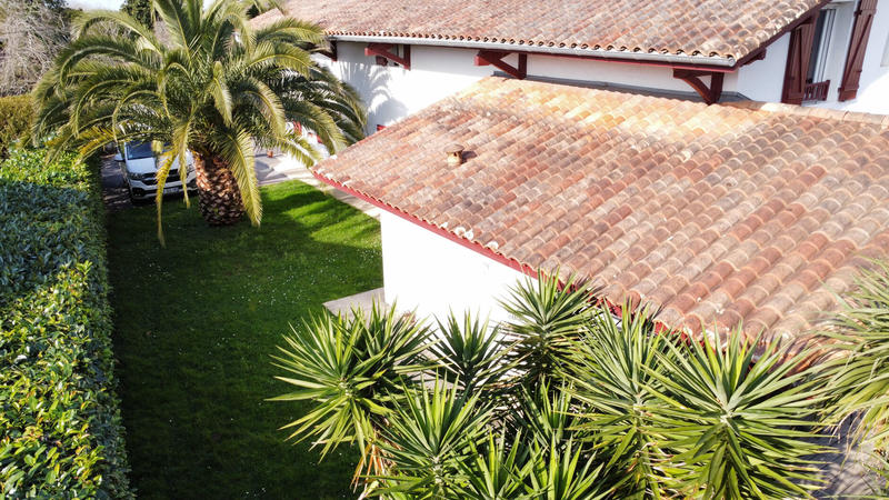 Maison - 250 m² - 7 pièces