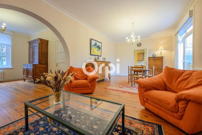 Maison - 215 m² - 7 pièces