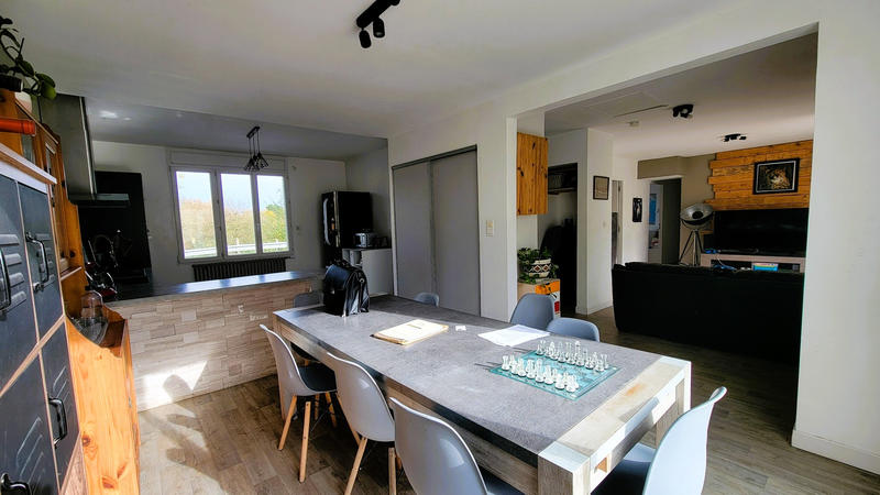 Maison - 92 m² - 4 pièces