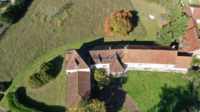 Maison - 285 m² - 7 pièces