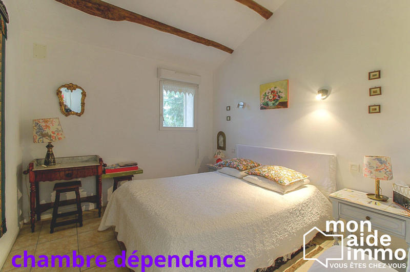 Maison - 311 m² - 7 pièces