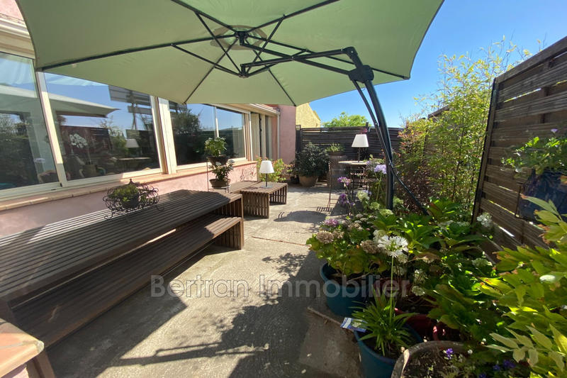 Propriété - 142 m² - 4 pièces