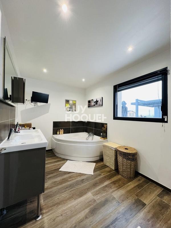 Maison de loisirs - 170 m² - 6 pièces