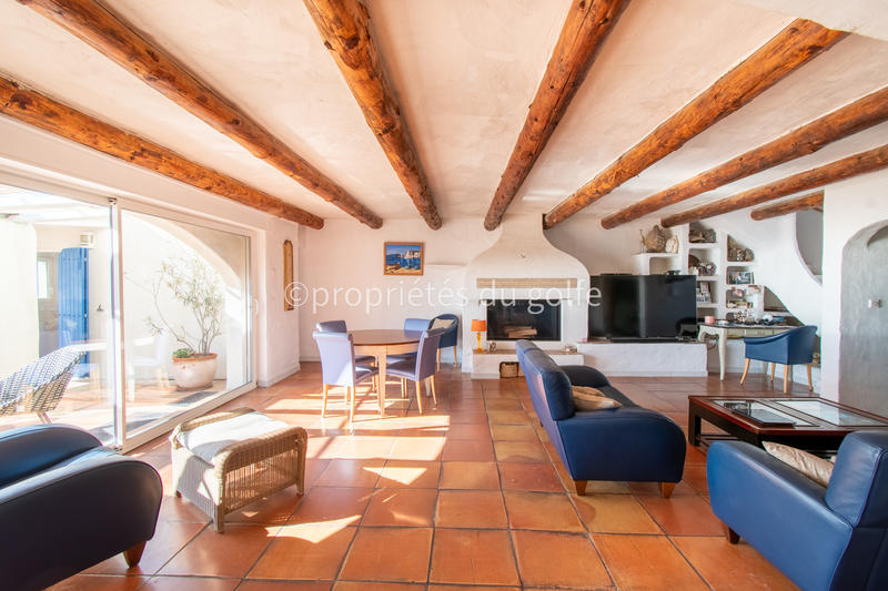 Maison - 209 m² - 8 pièces