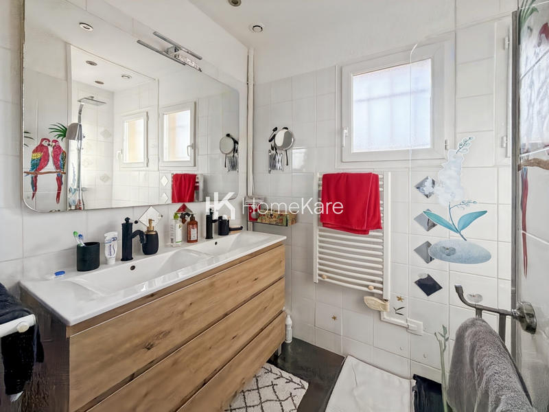 Maison - 92 m² - 4 pièces