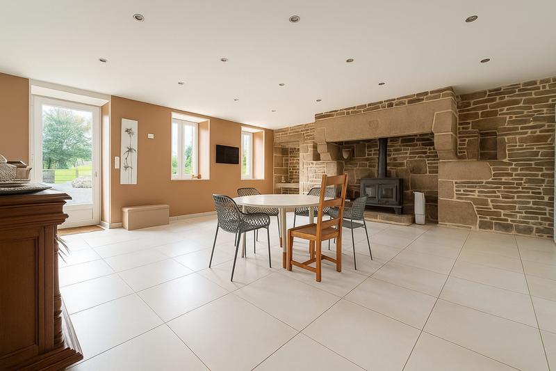 Maison ancienne - 312 m² - 10 pièces